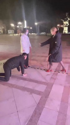 【网盘】【牙乖乖】双S商业街公开遛狗【双视角版】 bf21100