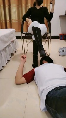 【网盘】【广州小鱼姐姐】脏长靴踩食物喂食 bf21268