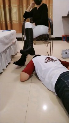 【网盘】【广州小鱼姐姐】脏长靴踩食物喂食 bf21268