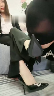 【网盘】【咩主】女老板强迫员工做狗 bf21533