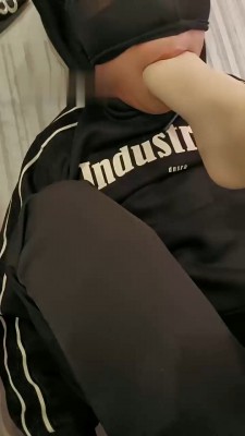 【网盘】【咩主】女老板强迫员工做狗 bf21533