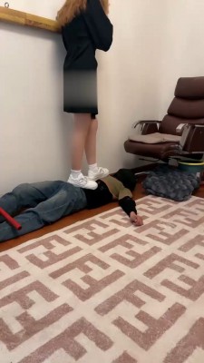 【网盘】【言一】带素人脏鞋全体重踩踏【双视角版】 bf21497