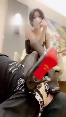 【网盘】【希希子】口水拉丝吞咽/黑丝高跟诱惑【完整版】 bf21775