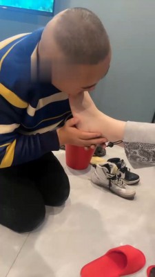 【网盘】【至尊情侣s】看女友怎么虐绿帽【下】 bf21902