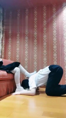 【网盘】【汐汐】小白鞋原味棉袜辱狗 bf21924