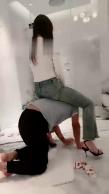 【网盘】【上海赵丽颖】精彩!超美车模羞辱情侣奴/奴下奴【续集】 bf21962