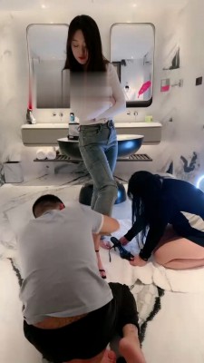 【网盘】【上海赵丽颖】精彩!超美车模羞辱情侣奴/奴下奴【续集】 bf21962