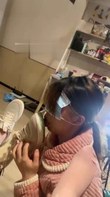 【网盘】【橘子没熟】强制母畜舔脏鞋/舔发黄内裤/磕头【完整版】bf21963