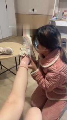 【网盘】【橘子没熟】强制母畜舔脏鞋/舔发黄内裤/磕头【完整版】bf21963