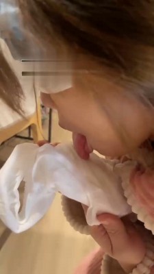 【网盘】【橘子没熟】强制母畜舔脏鞋/舔发黄内裤/磕头【完整版】bf21963