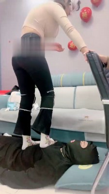 【网盘】【精神小妹】情侣奴下奴-教母畜虐狗 bf22050