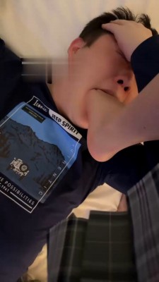 【网盘】【粉粉妹妹】舔双素人学生妹的jio【续集】 bf22032