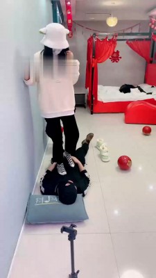 【网盘】【精神小妹】3S原味袜气味羞辱/踩踏 bf22044