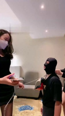 【网盘】【丝绮】双S黑丝美腿踢踹/踩踏【双视角版】 bf22058