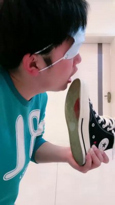 【网盘】【罗宾】华伦天奴挑战1000下踢 bf22184