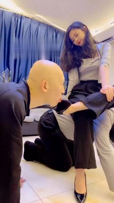 【网盘】【冷鸢大大】鞭打踩踏教训狗奴 bf22197