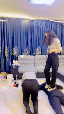 【网盘】【冷鸢大大】鞭打踩踏教训狗奴 bf22197