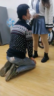 【网盘】【一璇】家奴打扫卫生素人表弟突然客串当狗【双视角版】  JS22122701