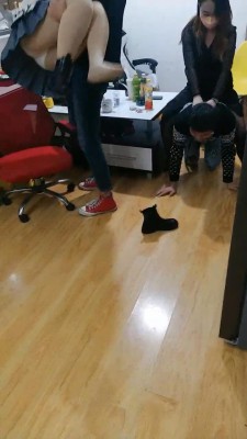 【网盘】【一璇】家奴打扫卫生素人表弟突然客串当狗【双视角版】  JS22122701