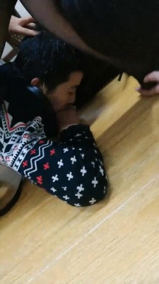 【网盘】【一璇】家奴打扫卫生素人表弟突然客串当狗【双视角版】  JS22122701