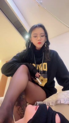 【网盘】【初见】长靴黑丝御姐蹂躏奶狗 bf22319