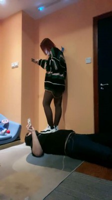 【网盘】【伍玥】长靴+运动鞋踩小胖 bf22744