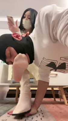 【网盘】【奈奈生】白靴子女主暴力虐打【续集】 bf22852