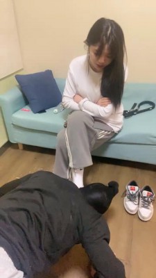 【网盘】【澜希】学妹的脚下狗 bf22833