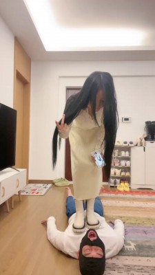 【网盘】【奈奈生】白靴子女主暴力虐打 bf22844