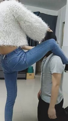 【网盘】【美娜格格】御姐范帆布鞋白袜辱狗 bf22997