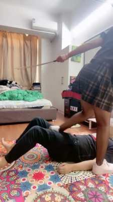 【网盘】【小祖宗辣妈】暴打家奴踢裆/踩踏SP bf23018