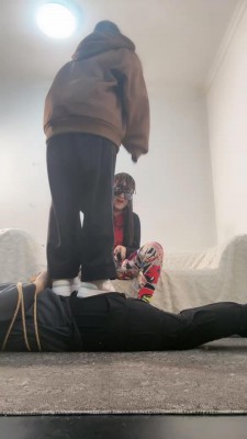 【网盘】【星探】素人和妈妈玩绳艺 bf23156