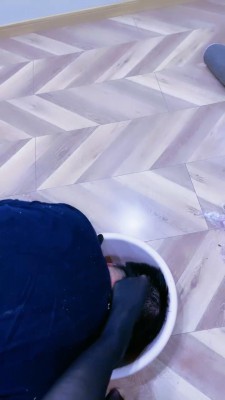 【网盘】【靴嘉倪】鞭打靴奴脚喂食【完整版】 bf23169