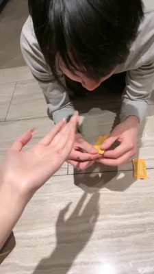 【网盘】【奈奈生】绿帽贱货跪求圣水+口水 bf23223