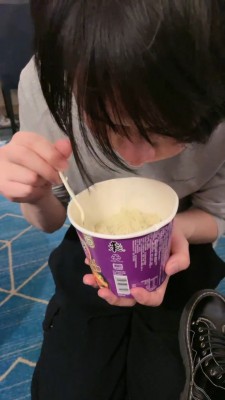 【网盘】【奈奈生】绿帽贱货跪求圣水+口水 bf23223