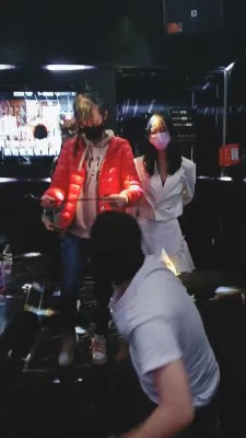 【网盘】【美娜格格】3素人女王KTv群调群虐 bf23295