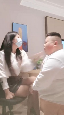 【网盘】【嗯哼S】白领高跟黑丝重度耳光抽 bf23414