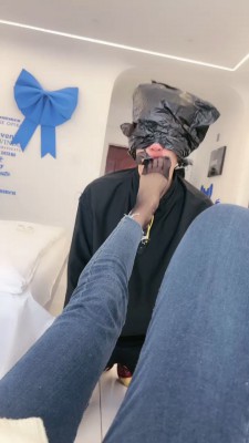 【网盘】【秋秋】高跟黑丝恋足/口吐食物喂食/圣水 bf23587