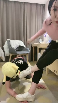 【网盘】【陈甜女帝】新年开发素人做狗 bf23456