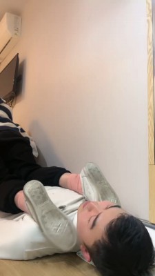 【网盘】【诗酒S】脏小白鞋棉袜踩狗 bf23511