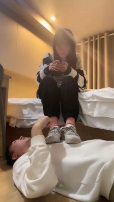 【网盘】【诗酒S】脏小白鞋棉袜踩狗 bf23511