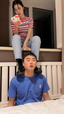 【网盘】【年华S】脏短靴踩踏食物喂食贱狗 bf23727