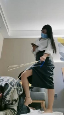 【网盘】【失心S】藤条超狠抽废物狗 bf23730