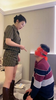 【网盘】【鑫儿教主】深夜狂抽耳光 bf23740