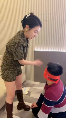 【网盘】【鑫儿教主】深夜狂抽耳光 bf23740