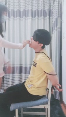 【网盘】【桃子老师】捆绑哥哥袜子塞嘴虐/胯下辱 bf22605