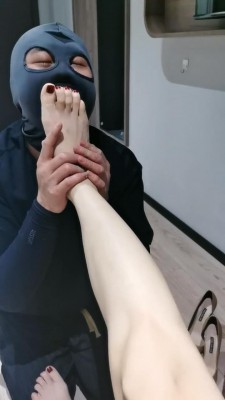 【网盘】【小爷】AJ黑丝全体重踩踏专场 bf23944