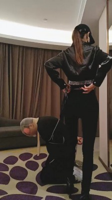 【网盘】【美娜格格】精神小妹暴力讨债 bf23958