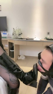 【网盘】【陈甜女帝】惩罚偷窥狂 bf24039