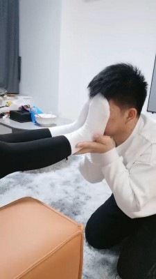 【网盘】【海绵大大】小白鞋白袜辱贱狗 bf24014